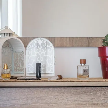 Ellania Milos Adamantas (Milos)