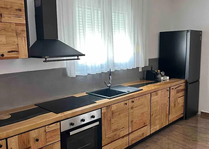 Ellania Milos Apartmán *